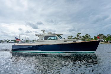 36' Hinckley 2004 Yacht For Sale